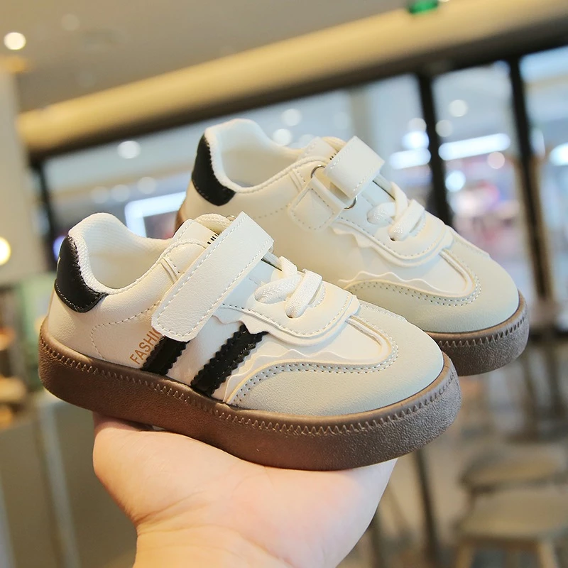 BaByMoms Sepatu Sneakers Anak Laki-laki Tampak Samping BBSA001 - Model Sepatu Korea Terbaru